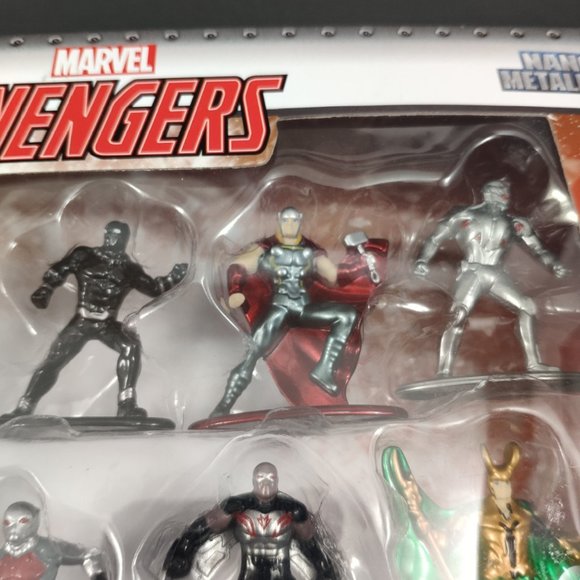 Marvel Avengers 10 Metal Superheroes - Picture 4 of 9